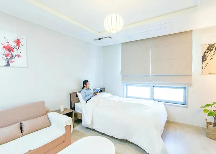 Aparthotel Ieumjae Seomyeon Station 4*