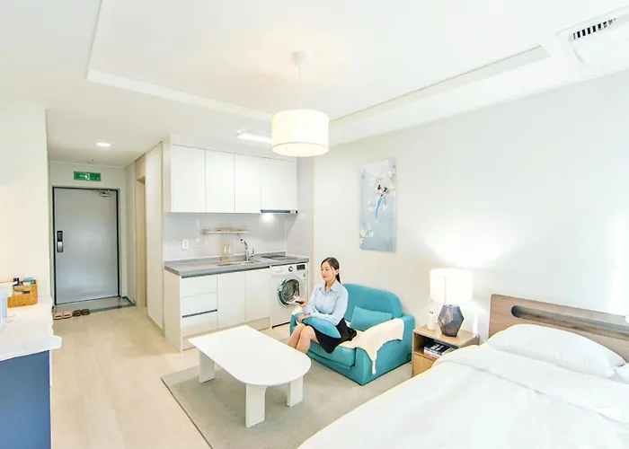 Ieumjae Seomyeon Station Aparthotel Busan