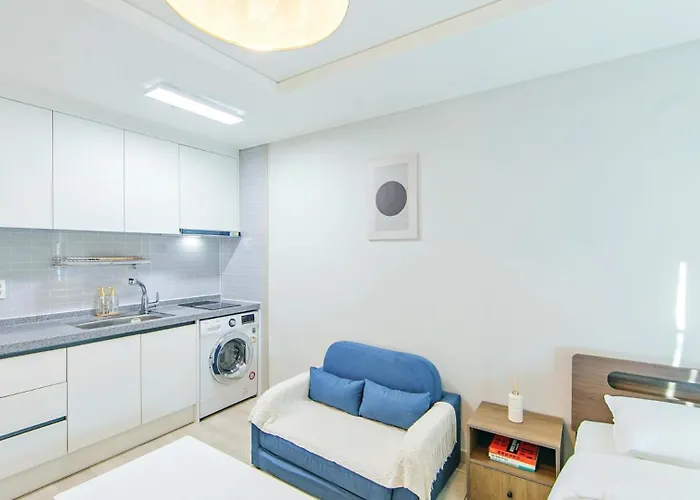 Ieumjae Seomyeon Station Aparthotel 4*