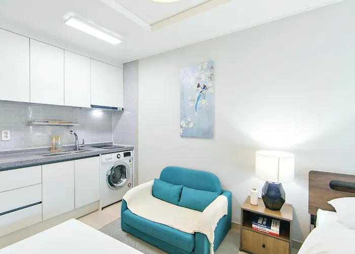 Ieumjae Seomyeon Station Aparthotel Busan