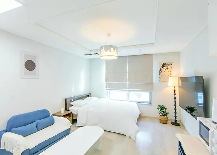 Ieumjae Seomyeon Station Aparthotel Busan