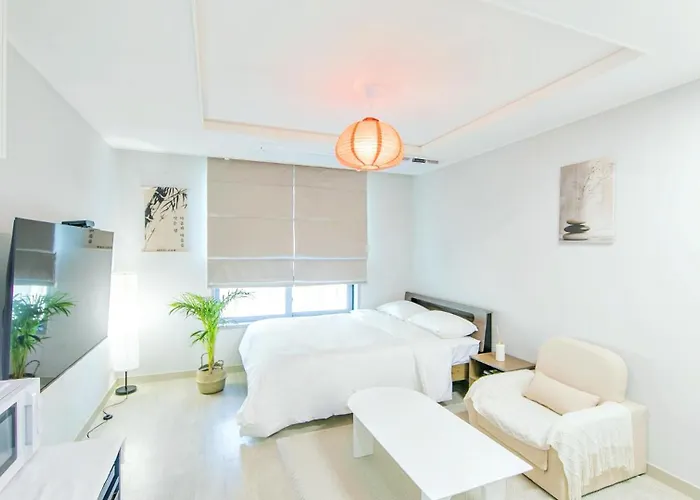 Ieumjae Seomyeon Station Aparthotel Busan